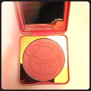 Too Faced Peach-infused Blush